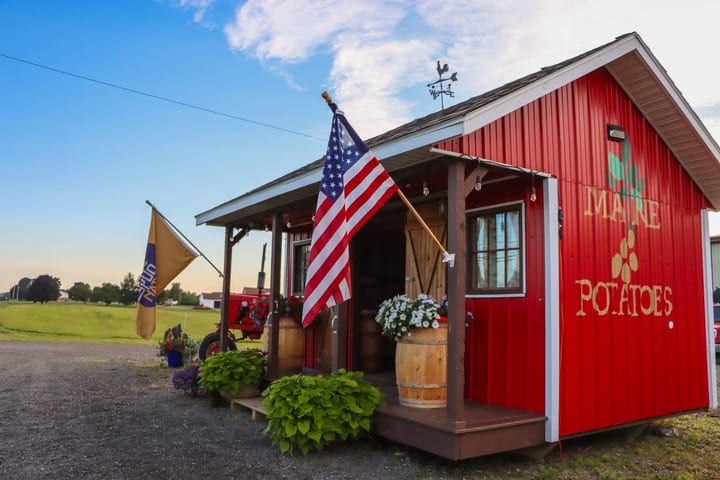 Fitzpatrick & Peabody Farms potato stand