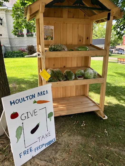 Give and Take Produce Stand with free fresh vegetables in front of Cary Library in Houlton, Maine